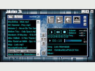 MP3, WAV, MIDI und CD-Player mit futuristischer Oberfläche und Playlists.